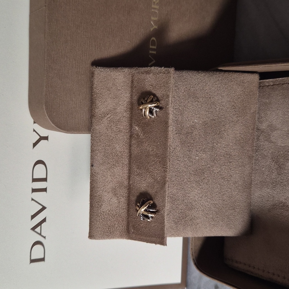 DAVID YURMAN - Crossover Stud Earrings - Picture 3 of 10